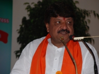      Chief Guest - Shri Kailash Vijayavargiya addressing the delegates.       